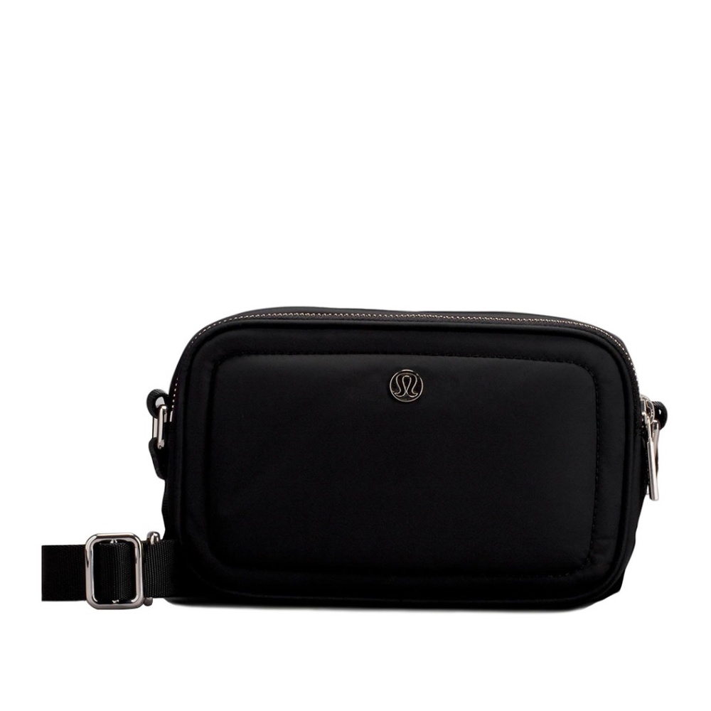 Lululemon Crossbody Camera Bag 2L